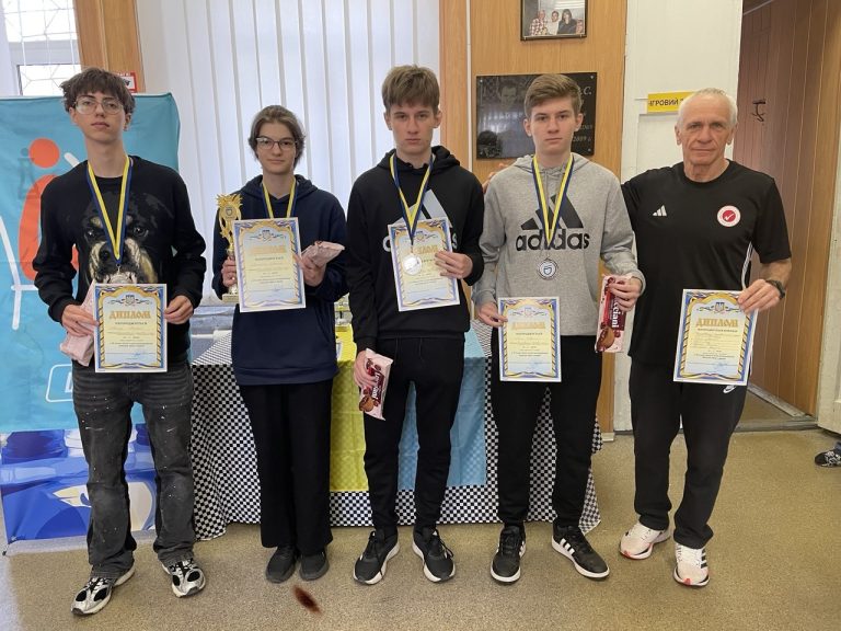 шахи ДНЛІТ 2026 команда