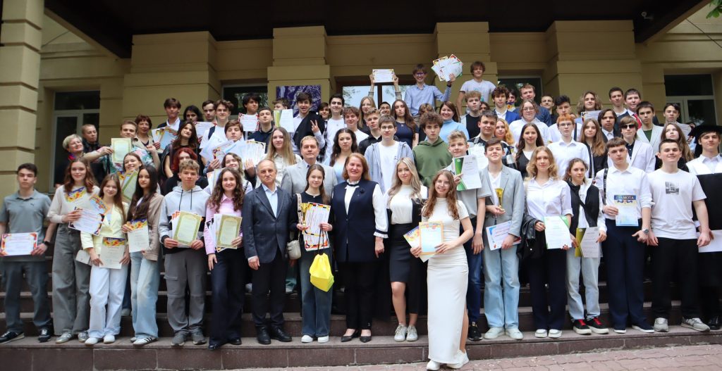 Травневий зорепад 2026