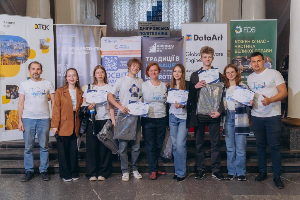 фінал E-Formula. Команди ДНЛІТ та Наталія Соколова